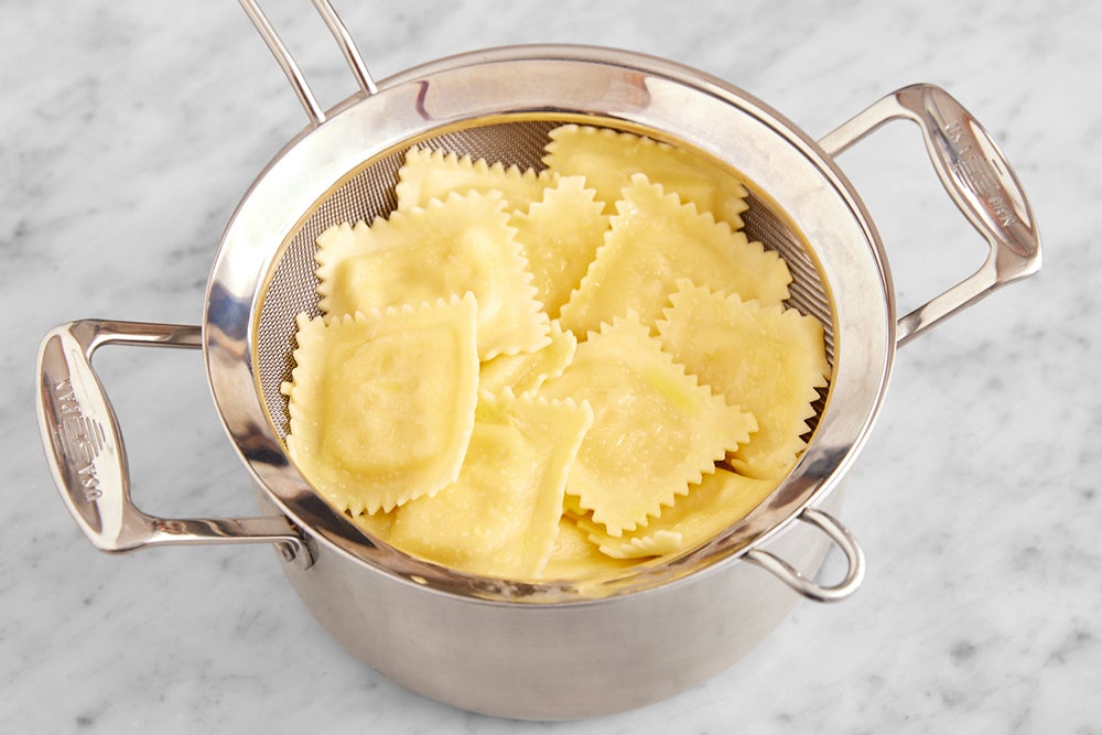 recipe-step-image-Cook the ravioli}