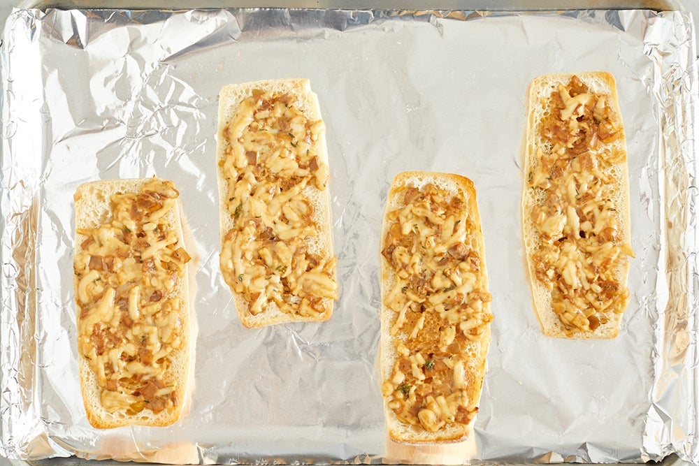 recipe-step-image-Toast the baguettes}