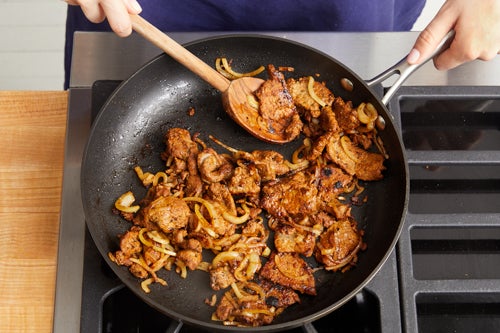 recipe-step-image-Cook the beef & onion:}