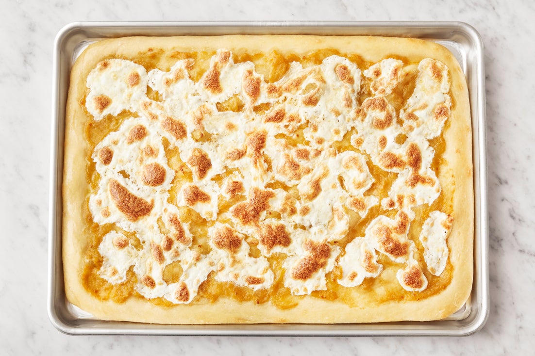 recipe-step-image-Bake the pizza:}
