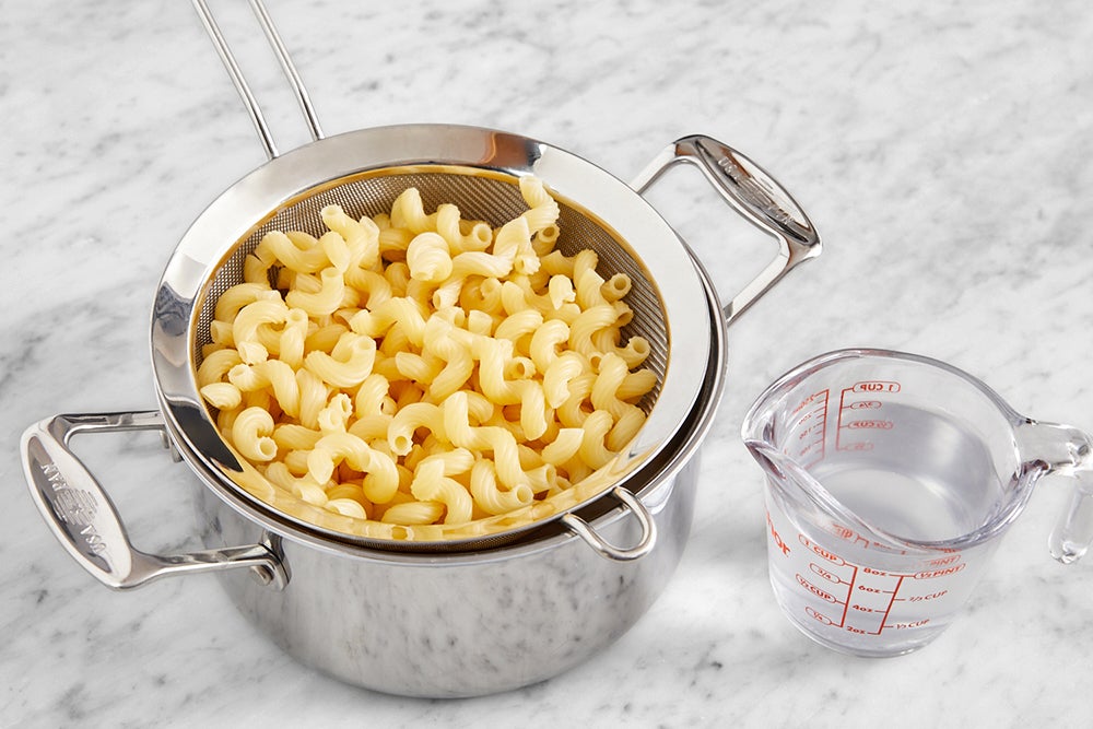 recipe-step-image-Cook the pasta}