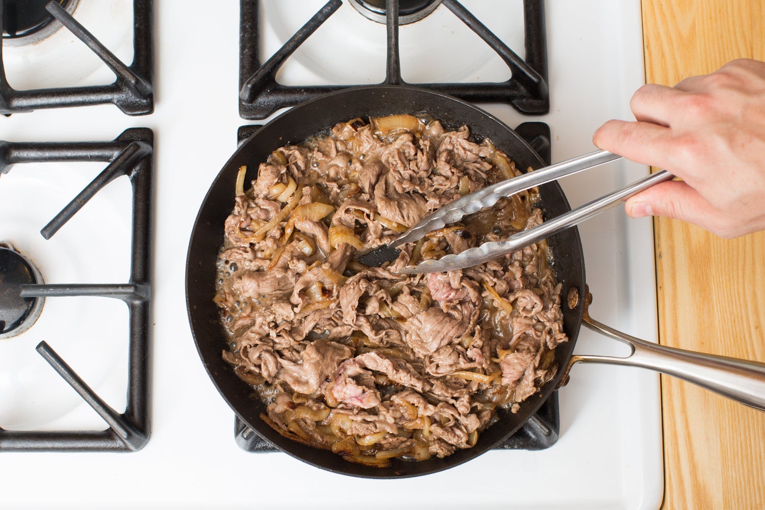 recipe-step-image-Cook the beef:}