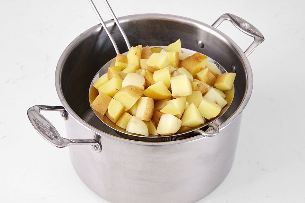 recipe-step-image-Prepare & start the potatoes}