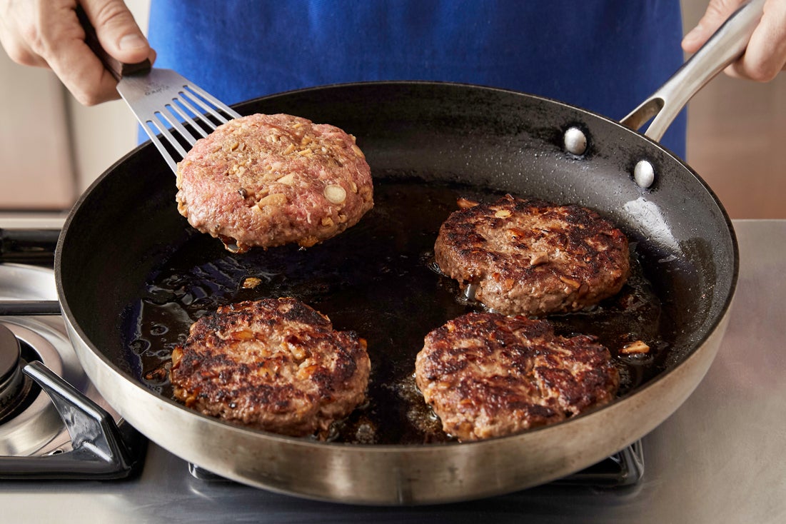 recipe-step-image-Cook the patties:}