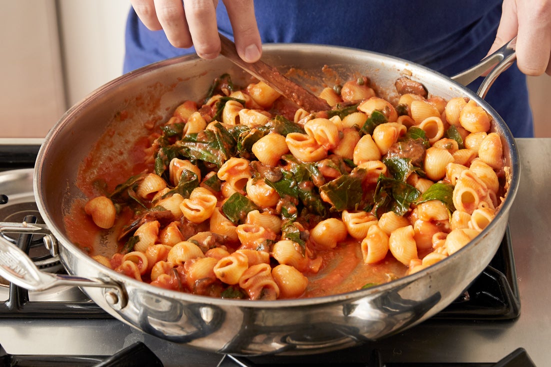 recipe-step-image-Finish the pasta: }