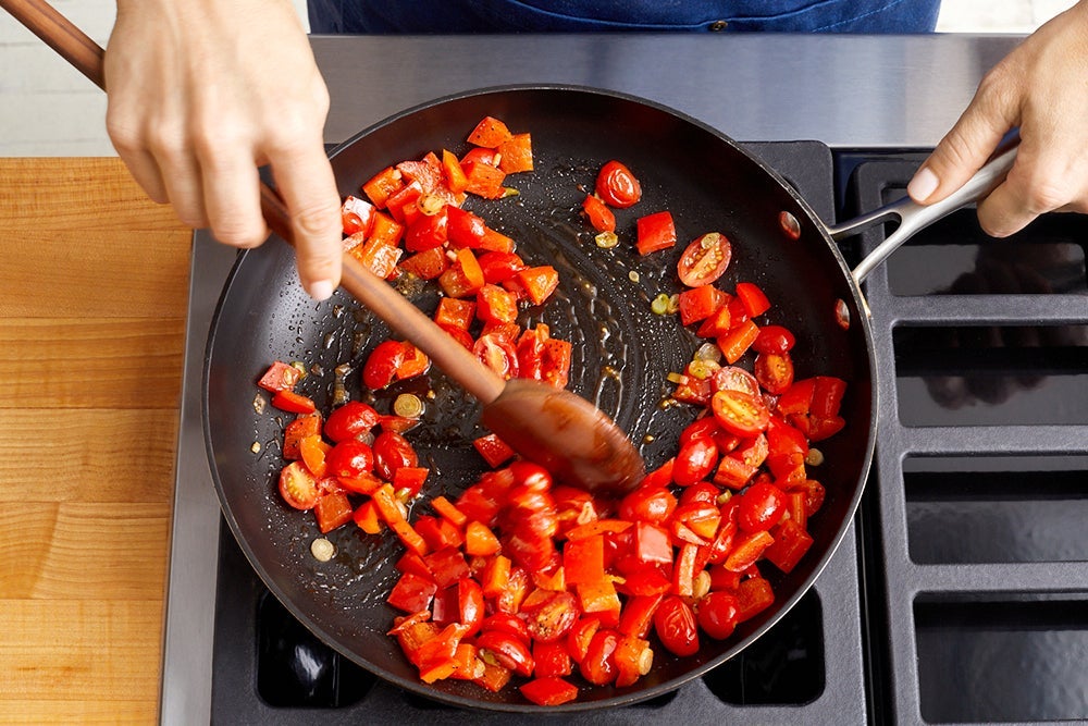 recipe-step-image-Cook the vegetables }