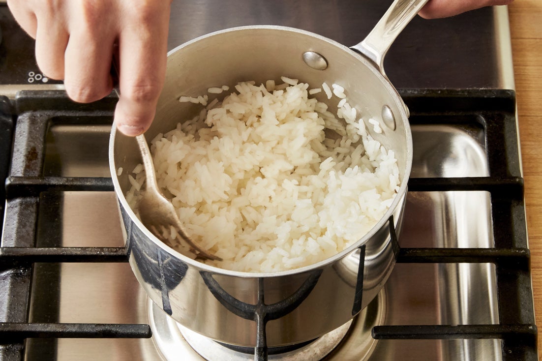recipe-step-image-Cook the rice:}