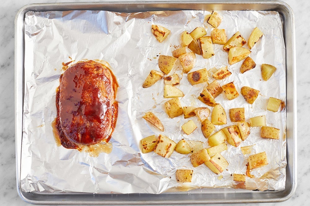 recipe-step-image-Roast the meatloaf & potatoes}