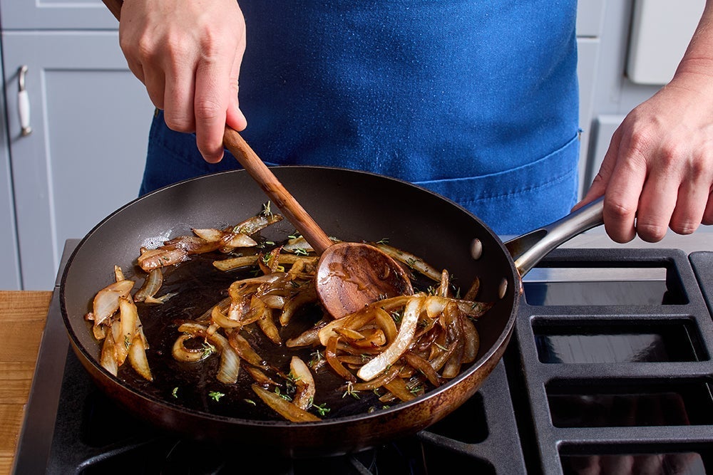 recipe-step-image-Caramelize the onion}