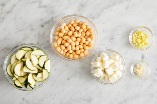 recipe-step-image-Prepare the ingredients}
