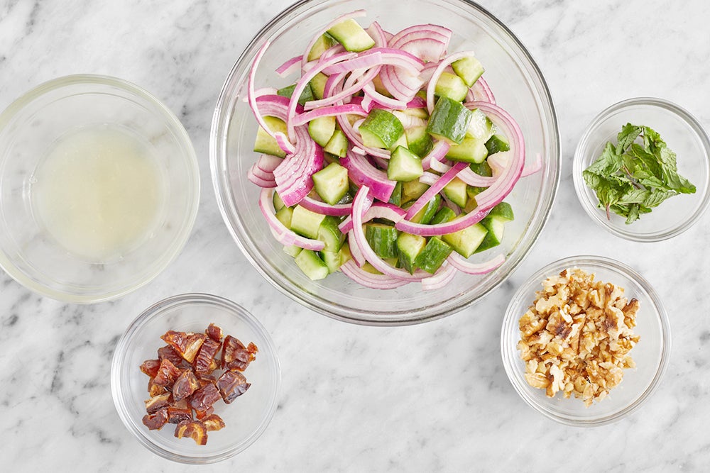 recipe-step-image-Prepare the ingredients & marinate the vegetables }