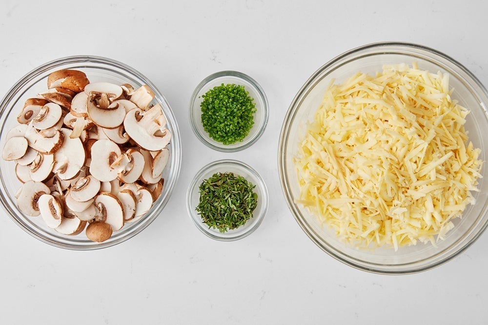 recipe-step-image-Prepare the pasta ingredients}