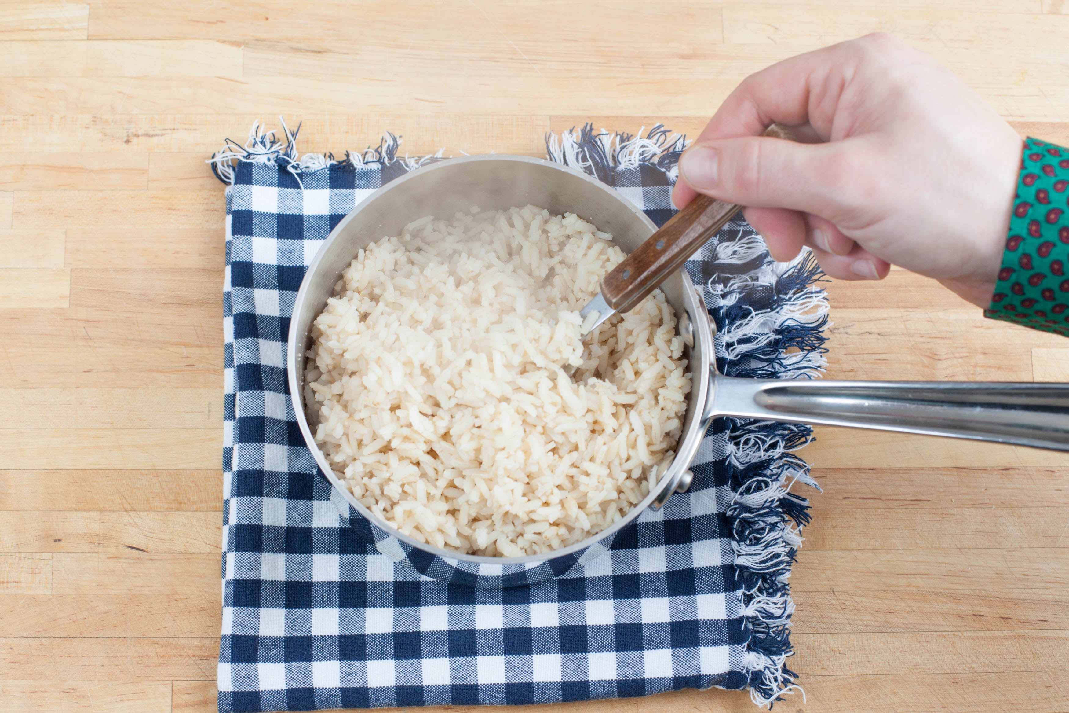 recipe-step-image-Cook the rice:}