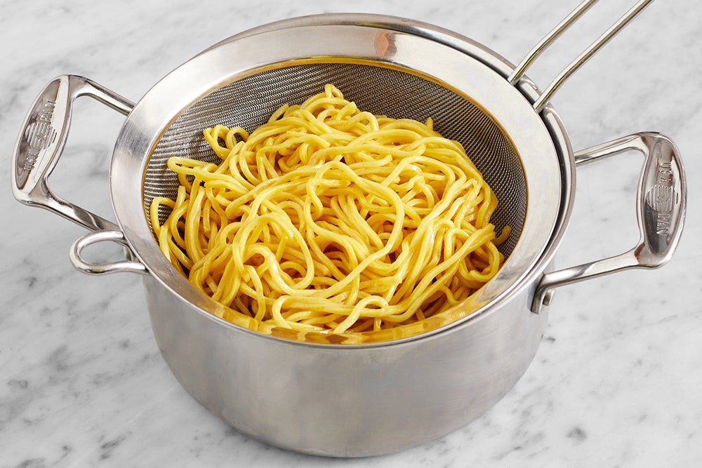 recipe-step-image-Cook the noodles}