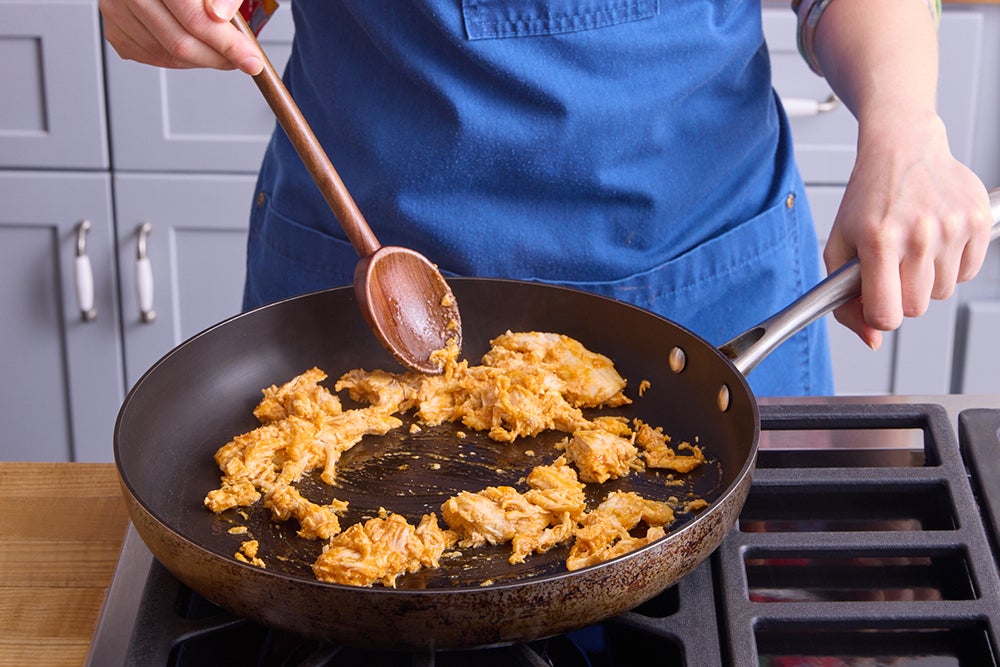 recipe-step-image-Cook the chicken}