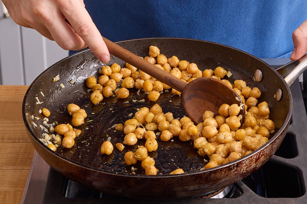 recipe-step-image-Cook the chickpeas}
