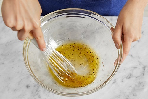 recipe-step-image-Make the salad:}