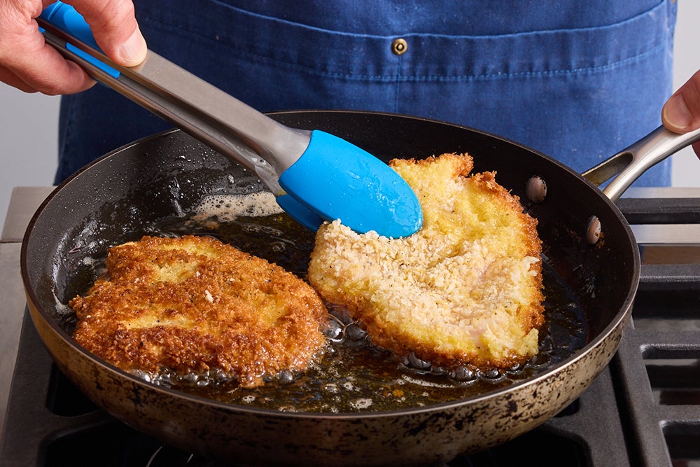 recipe-step-image-Cook the chicken}