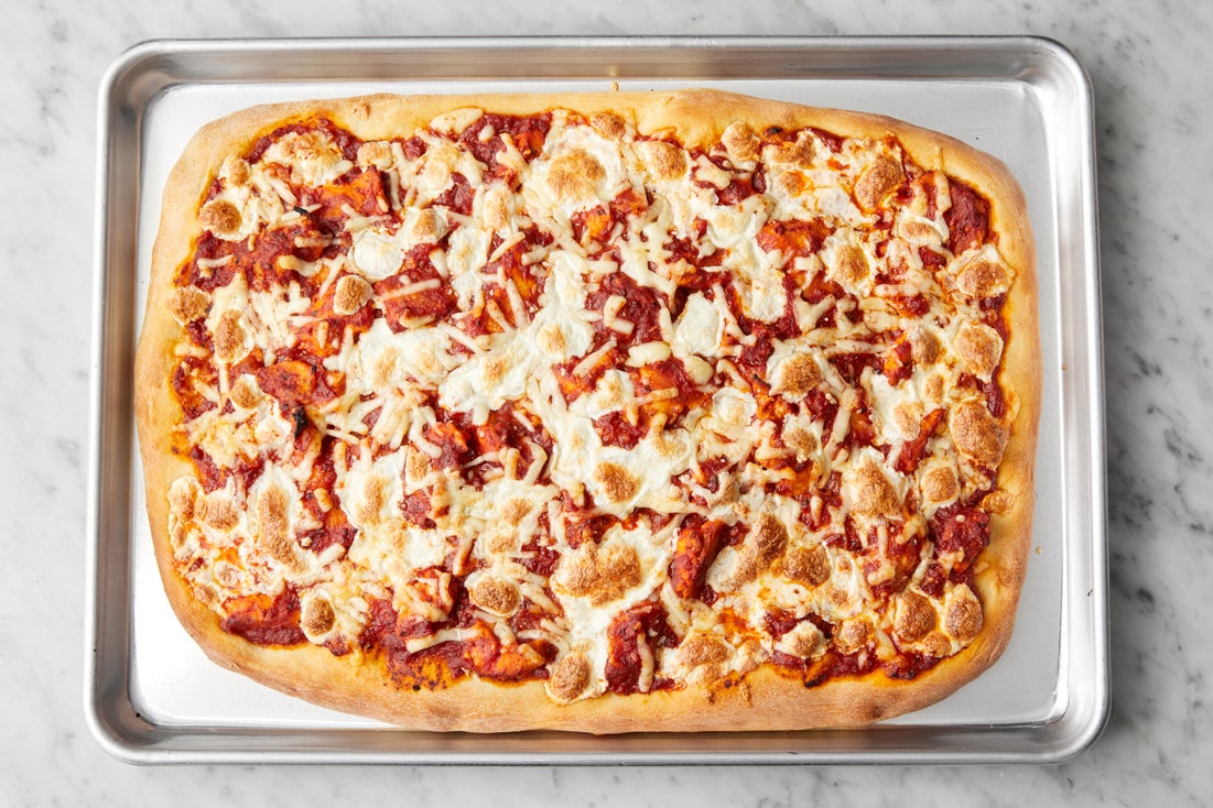 recipe-step-image-Bake the pizza:}