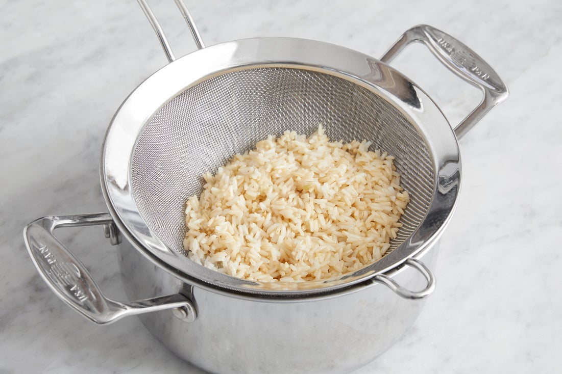 recipe-step-image-Cook the rice}