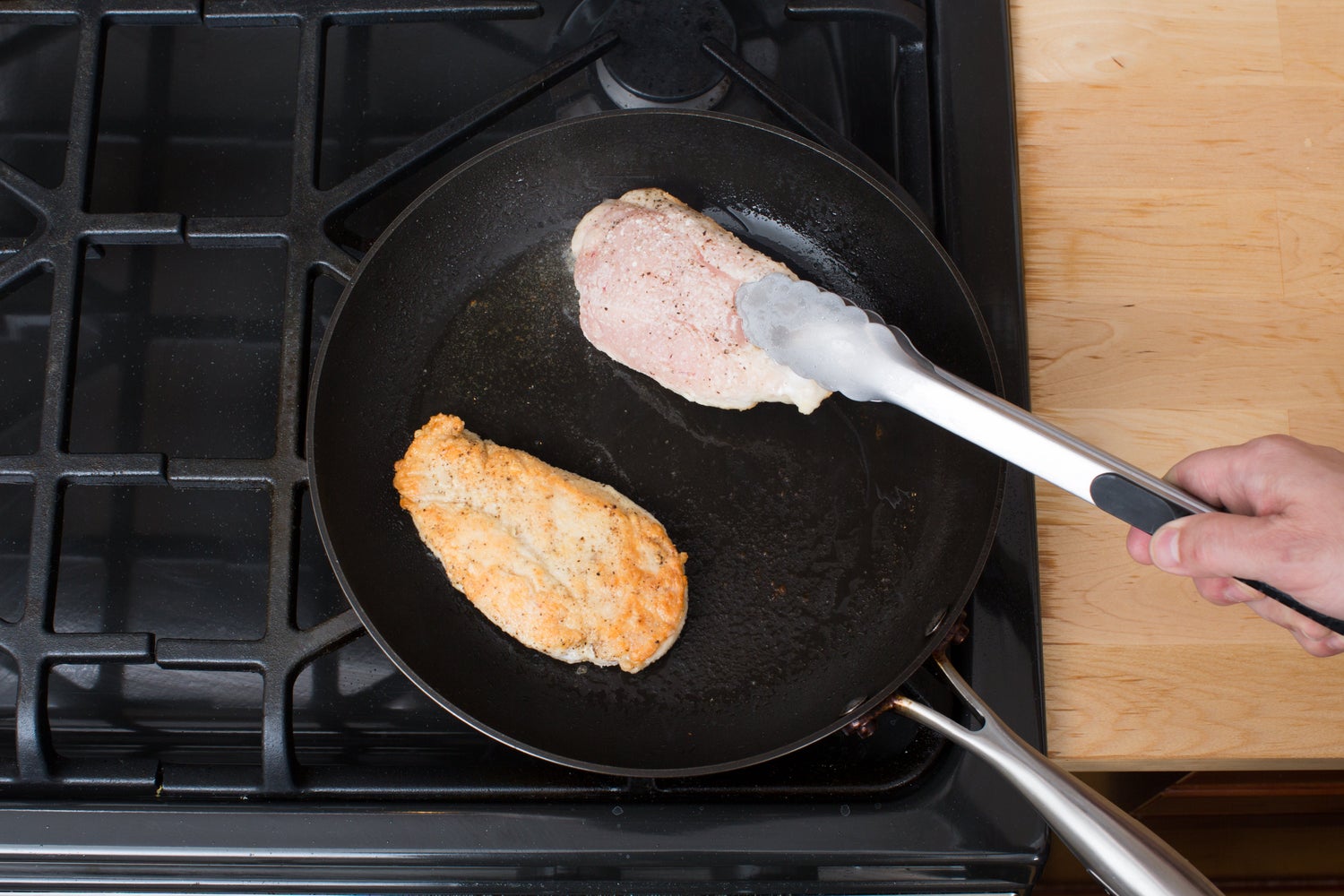 recipe-step-image-Brown the chicken:}