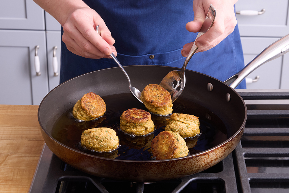 recipe-step-image-Form & cook the falafel }