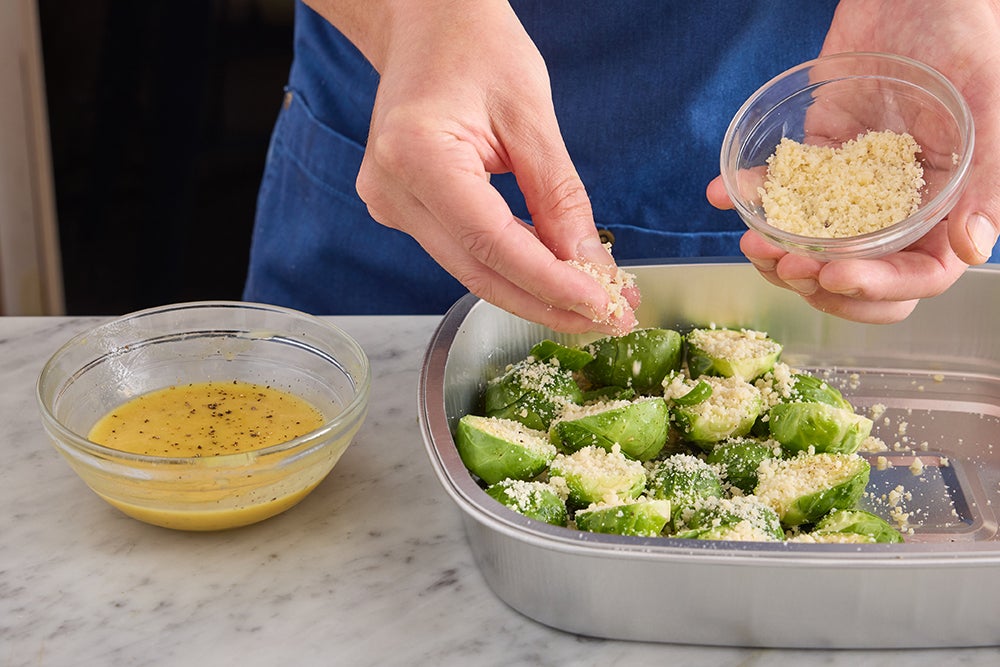 recipe-step-image-Prepare the ingredients & make the sauce }