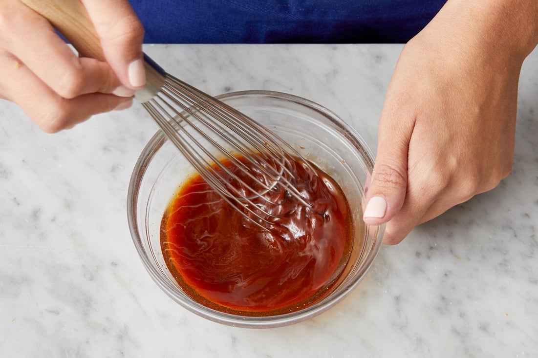 recipe-step-image-Make the sauce}