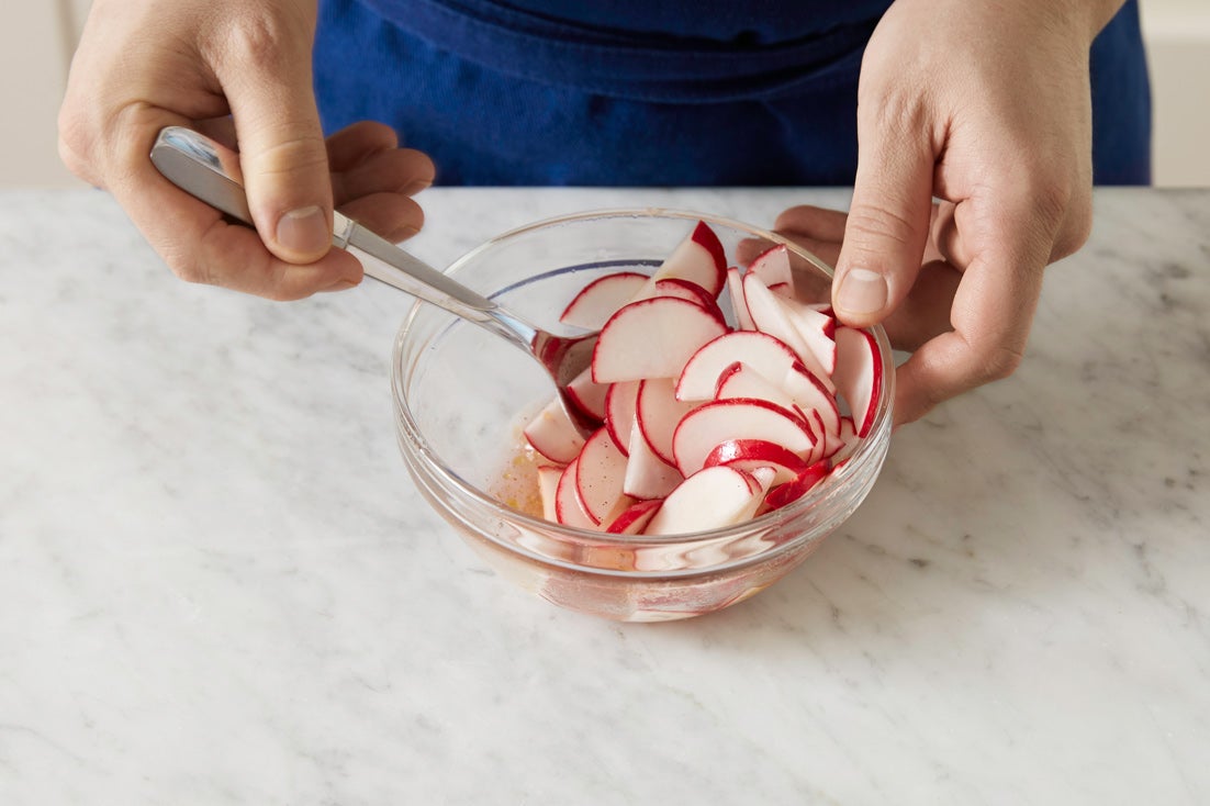 recipe-step-image-Marinate the radishes:}