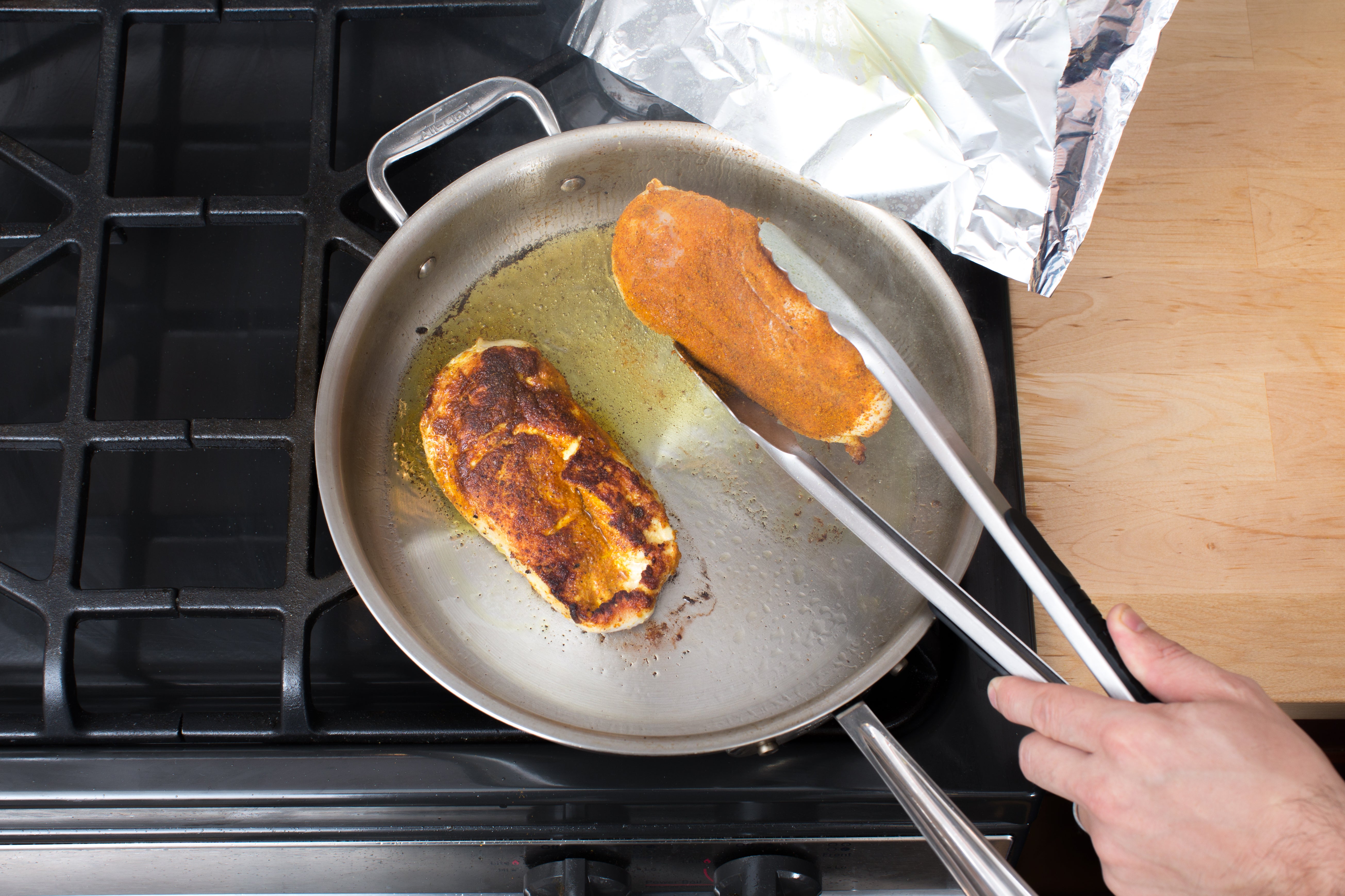 recipe-step-image-Cook the chicken:}