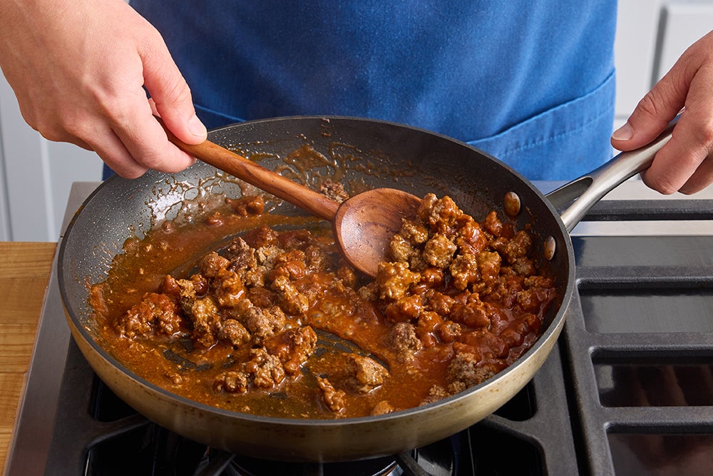 recipe-step-image-Cook the beef}