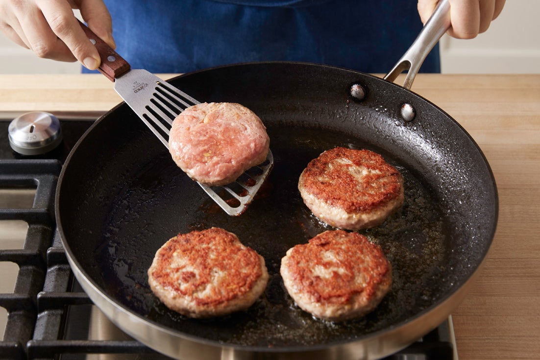 recipe-step-image-Form & cook the patties:}