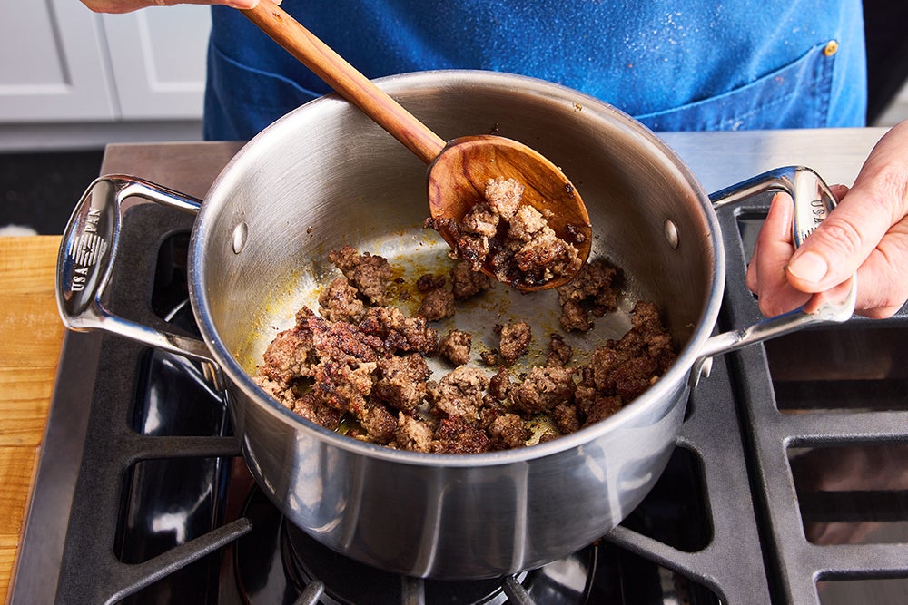 recipe-step-image-Cook the beef}