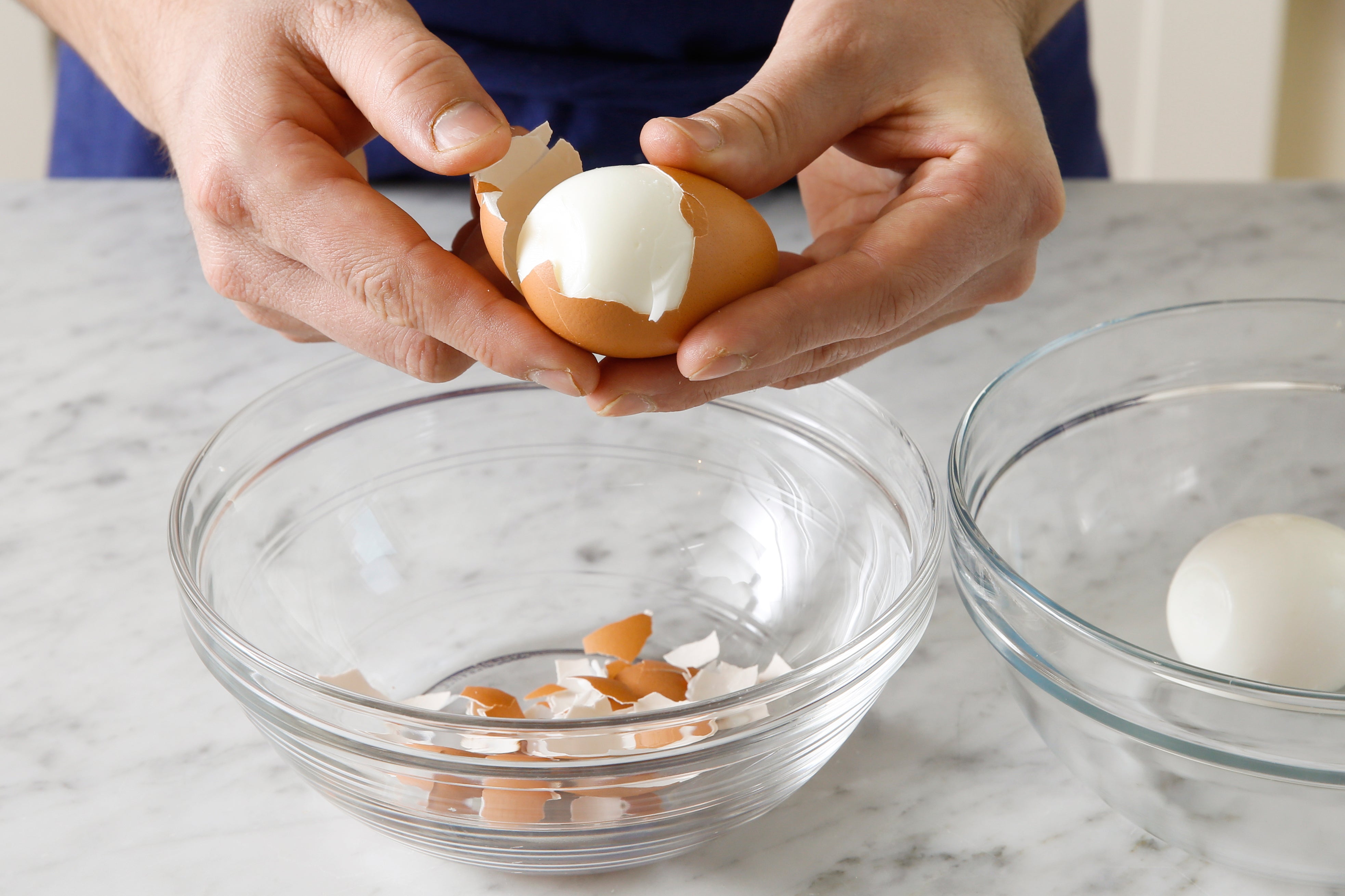 recipe-step-image-Cook & peel the eggs:}