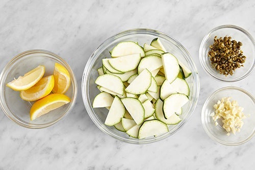 recipe-step-image-Prepare the ingredients}