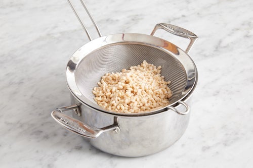 recipe-step-image-Cook the barley }