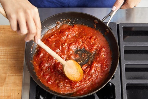 recipe-step-image-Make the sauce}