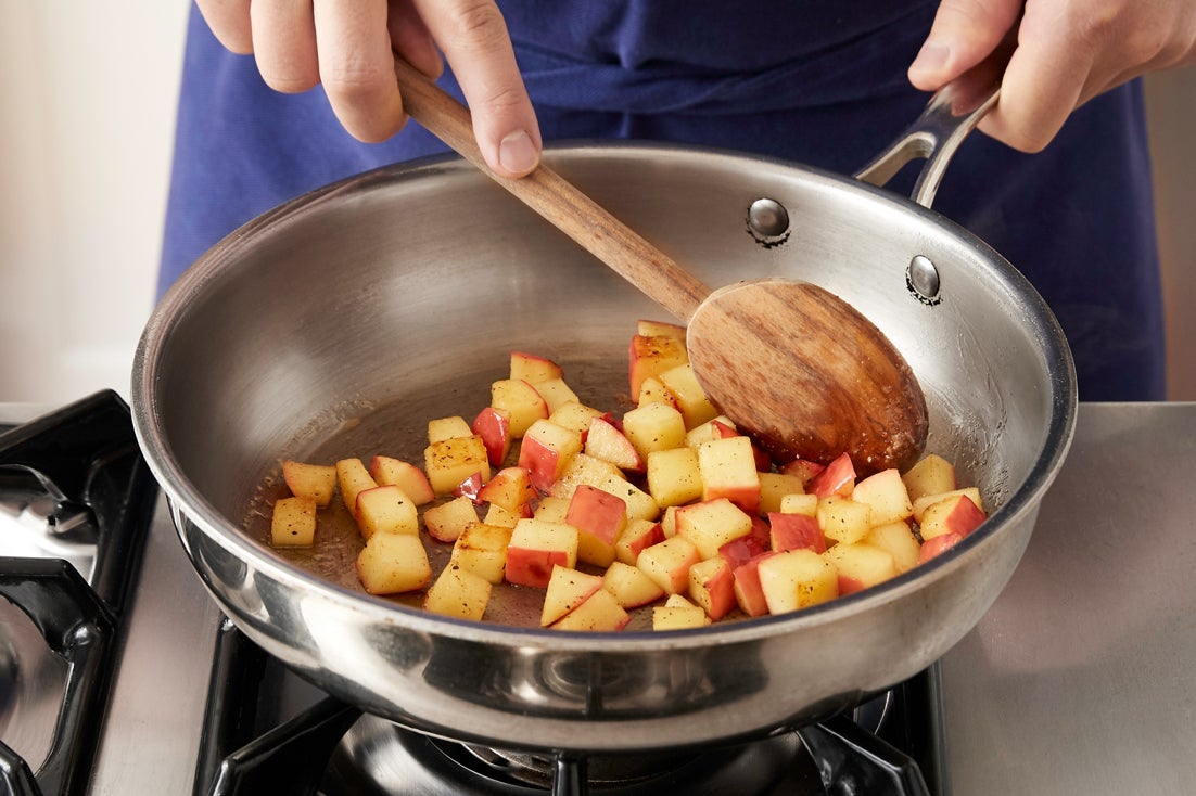 recipe-step-image-Cook the apple:}