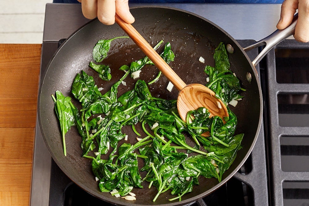recipe-step-image-Cook the spinach}