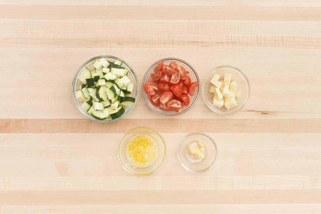 recipe-step-image-Prepare the ingredients:}