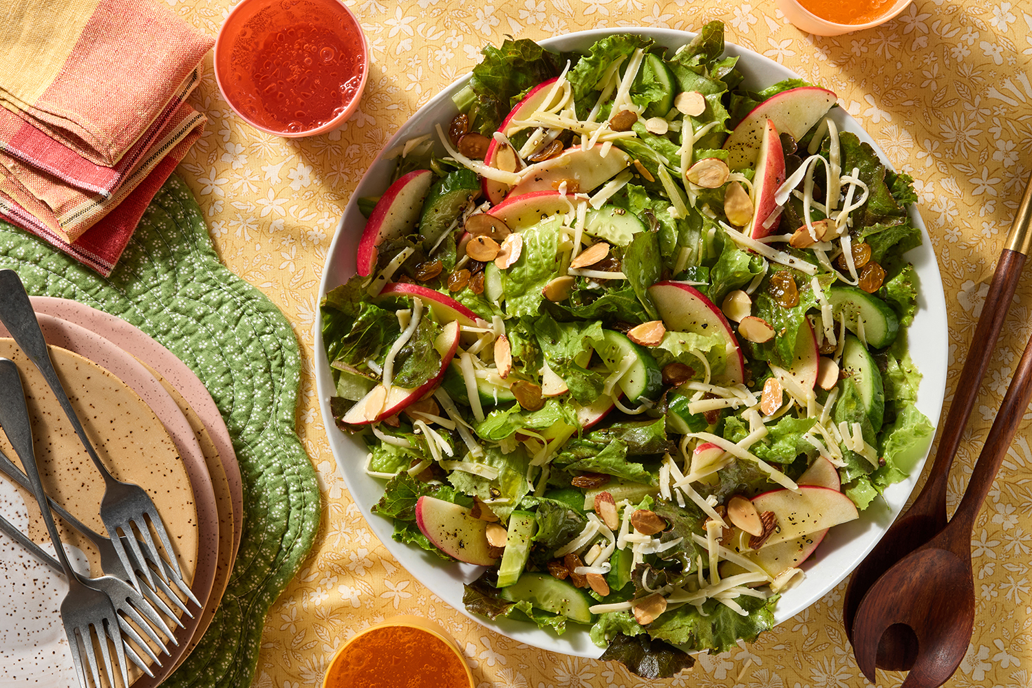 Crisp Apple & Smoked Gouda Salad