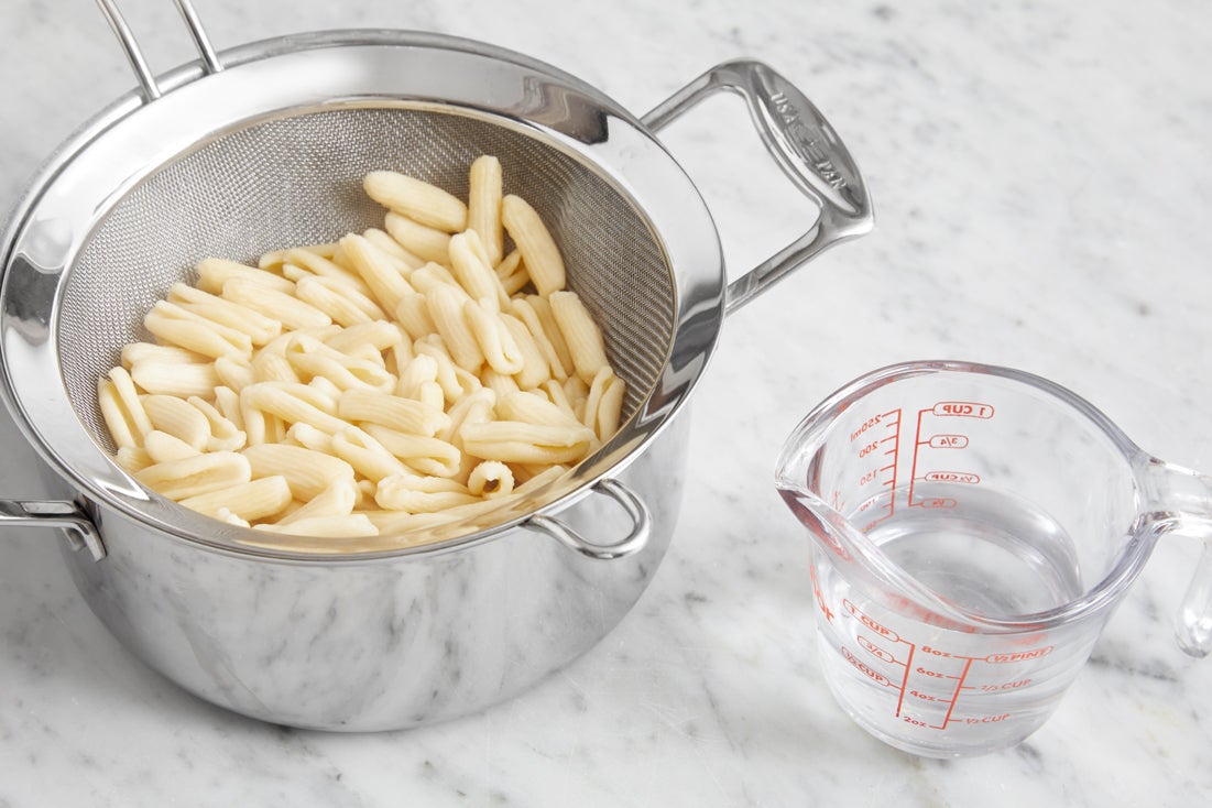 recipe-step-image-Cook the pasta:}