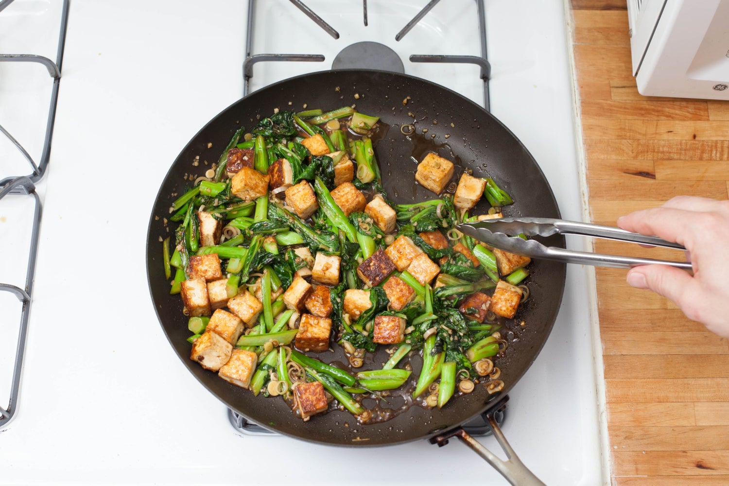 recipe-step-image-Finish the tofu:}