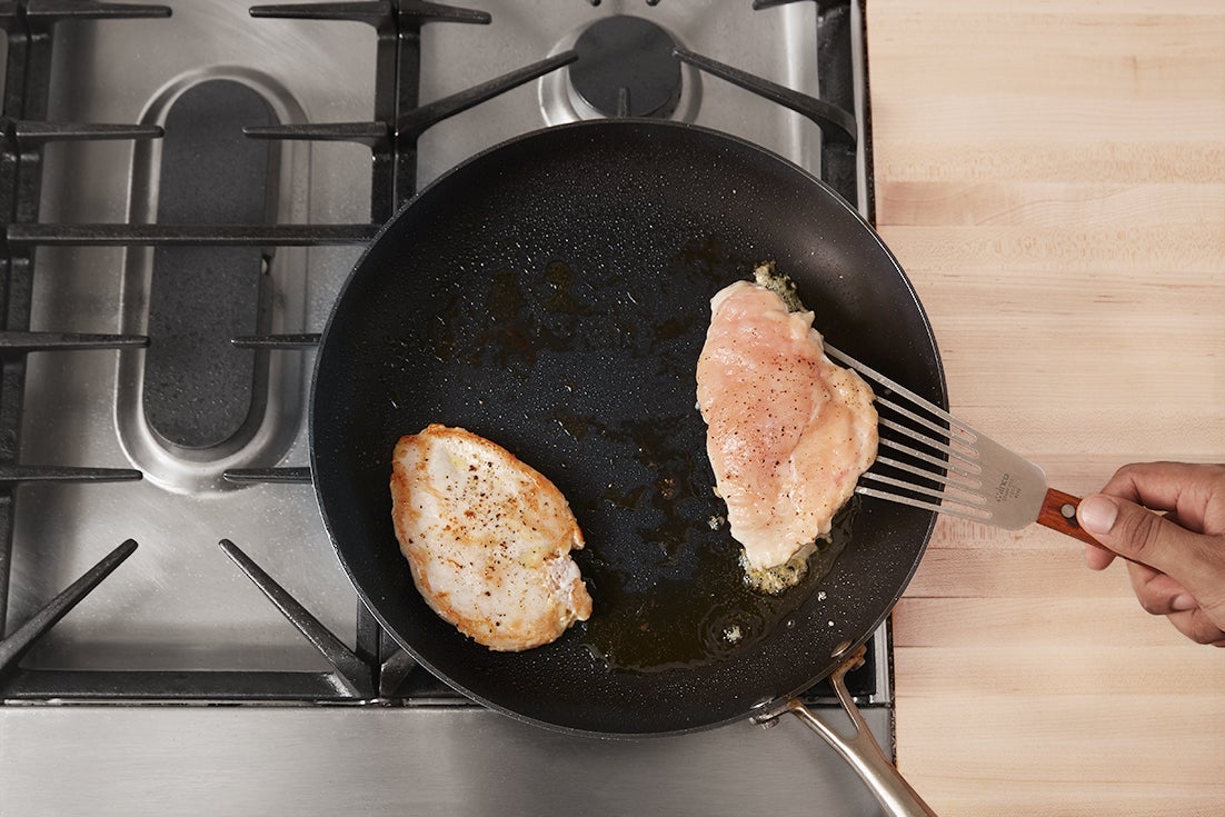 recipe-step-image-Prepare & cook the chicken:}