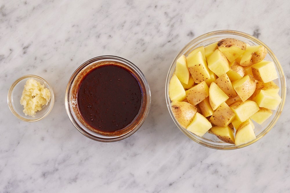 recipe-step-image-Prepare the ingredients & make the glaze}