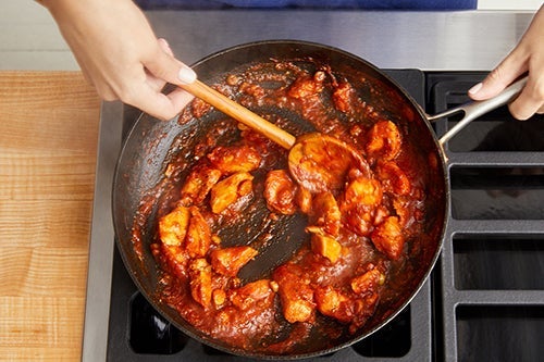 recipe-step-image-Start the chicken & sauce}