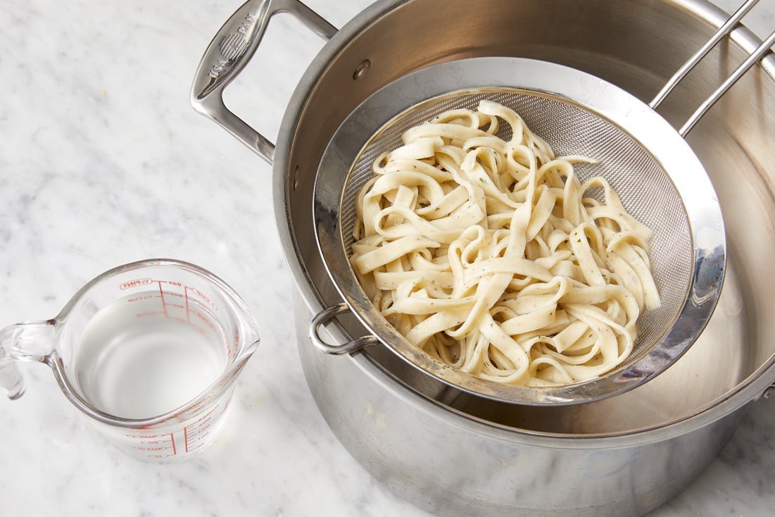 recipe-step-image-Cook the pasta}