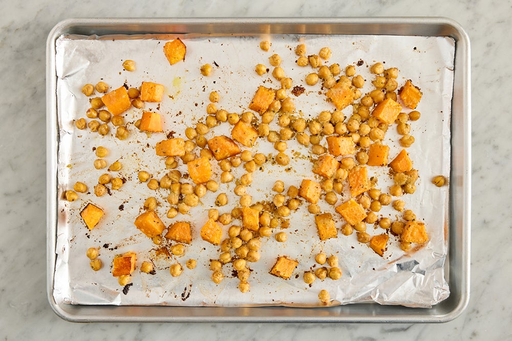 recipe-step-image-Roast the chickpeas & squash}