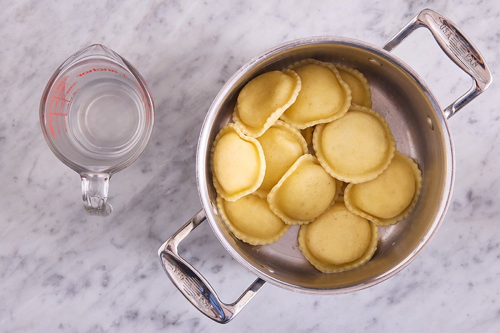 recipe-step-image-Cook the ravioli}