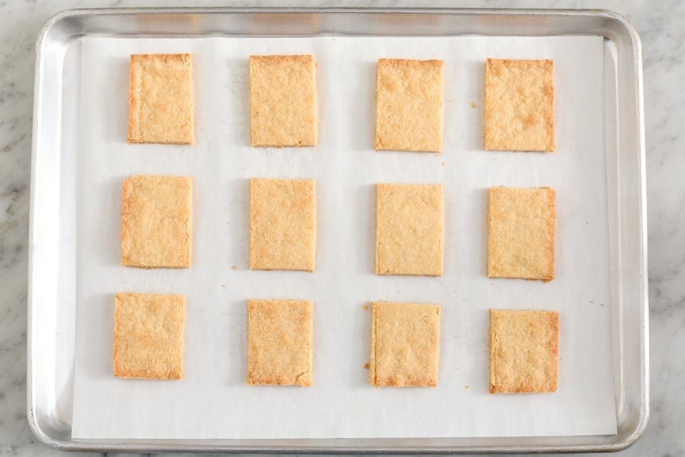 recipe-step-image-Cut & finish the shortbread bars}
